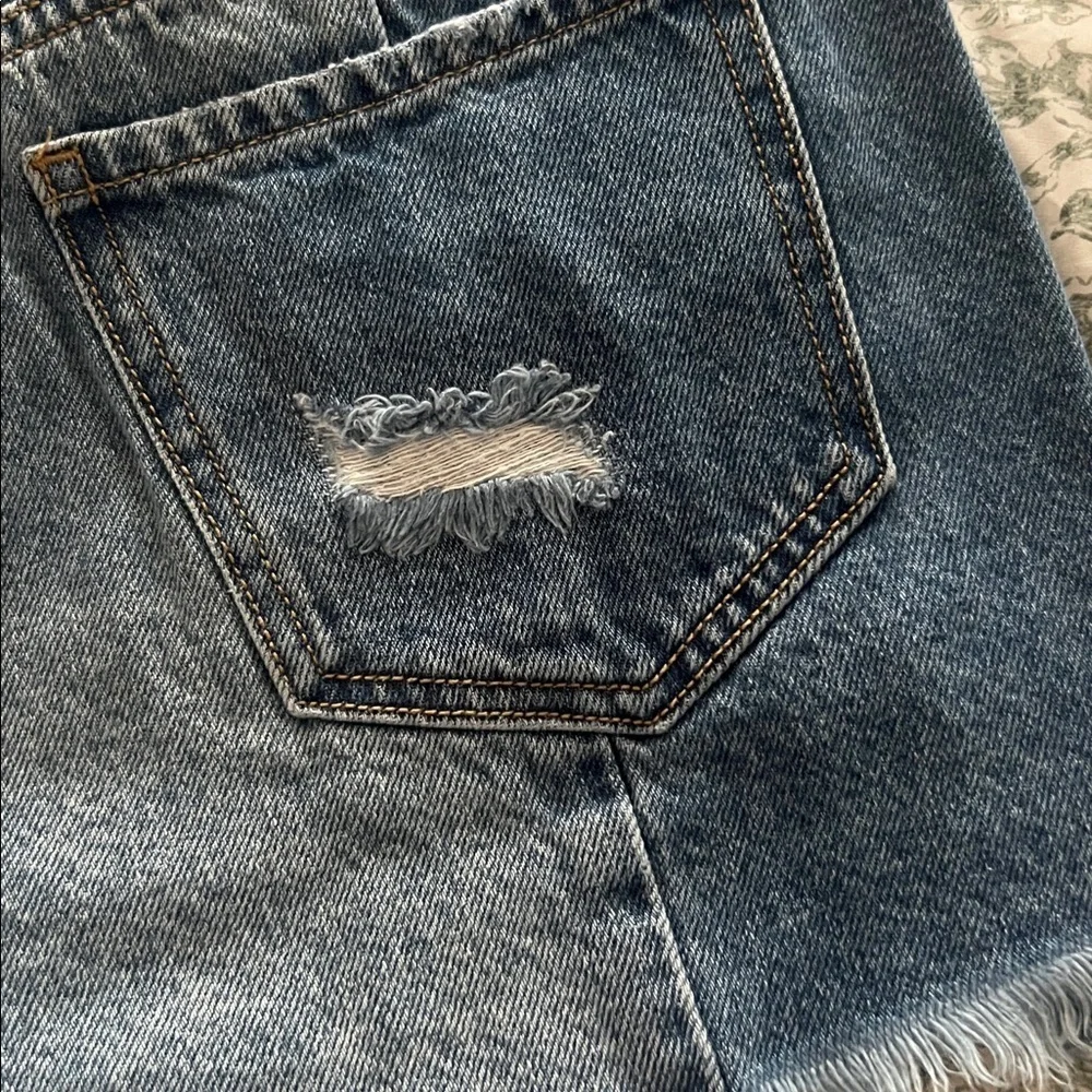 Trendy Distressed Blue Denim Shorts